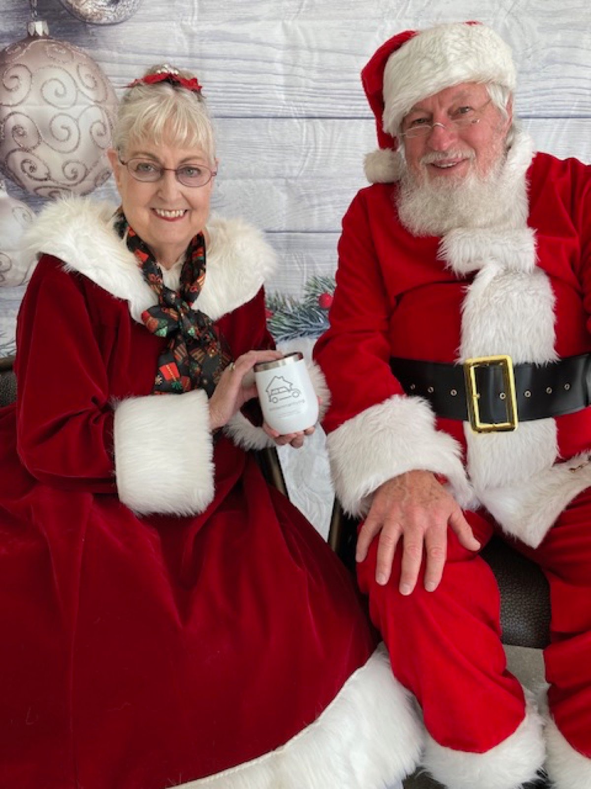 A RIGHT JOLLY OLD ELF